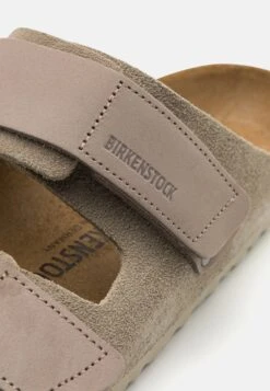 Birkenstock Uji Unisex - Pantofole - Taupe -Birkenstock Italia 3e809d6ffa09423089e1cdecd7c37b47