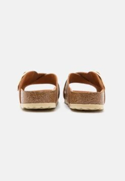 Birkenstock Fl HexCiabattineCognac Donna Ciabatte E Zoccoli BI111A0X3-O11 -Birkenstock Italia 77c1aa51ee25438f9a84ecfdde8db4a3