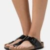 Birkenstock Gizeh Big BuckleInfraditoBlack Donna Sandali BI111A12G-Q11 -Birkenstock Italia 7a6ccb31ddbe4bd49297b5db2af3fda1
