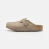 Birkenstock Boston Regular FitPantofoleDesert Dust Gray Taupe Uomo Pantofole BI112G05K-O11 -Birkenstock Italia a0ba5127d0f04f1ca9484d7df8af2b72