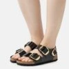 Birkenstock Milano Big Buckle Narrow FitSandaliHigh Shine Black Donna Sandali BI111A10B-Q11 -Birkenstock Italia ad4fdfaa34ba4dcfa842897f6d0d13fc