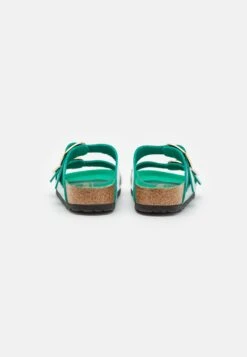 Birkenstock Arizona PantofoleHigh Shine Green Donna Pantofole BI111A129-M11 -Birkenstock Italia d7f14dae159b433299a2235daa12abb2
