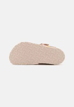 Birkenstock Gizeh Kids Metallic DotsInfraditoRose Gold-Coloured Bambini Sandali Da Spiaggia BI113G07S-F11 12 Birkenstock Gizeh Kids Metallic DotsInfraditoRose Gold-Coloured Bambini Sandali Da Spiaggia BI113G07S-F11 -Birkenstock Italia e3df154dae964957bd70ec66550ace95